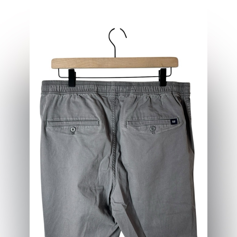 GAP Men’s Medium Gray Jogger Pants Elastic Waist Drawstring Casual Chino Fit - Picture 6 of 11